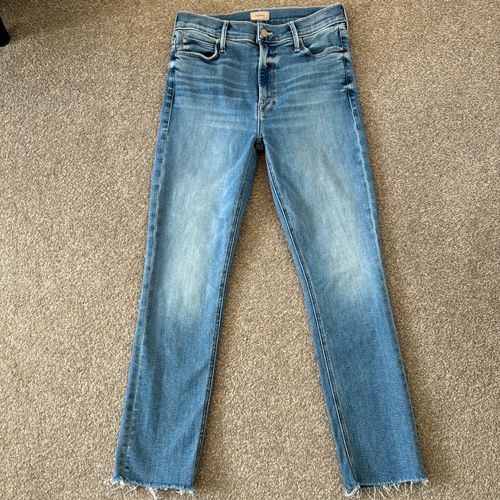 MOTHER mid-rise dazzler ankle fray size 29